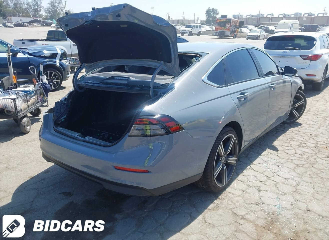 السلام عليكم للبيع
هوندا اكورد هايبرد موديل 24 
حادث السيارة موضح بالصور 
السيارة تعمل
السيارة حاليا بعمان ابيع على وضعها 
السعر واصل بغداد الي عنده كتاب شهداء 145$
للاستفسار مراسلة الصفح او الاتصال 
*********** 
الموقع الدورة شارع ابو الطيارة
@أبرز المعجبين
