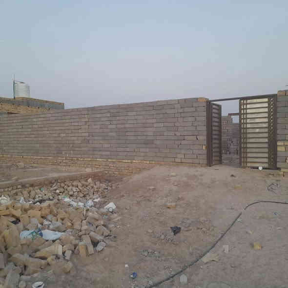 سلام عليكم هيكل للبيع مساحه 230م للبيع 
يحتوي ع 3غرف واستقبل ودونيه ومطبخ حار وبارد صحيات خارجي وداخلي ومساحه جبيره مكانه دجين ب33 وبيه مجال بشارع قصي ابو مولد ***********
