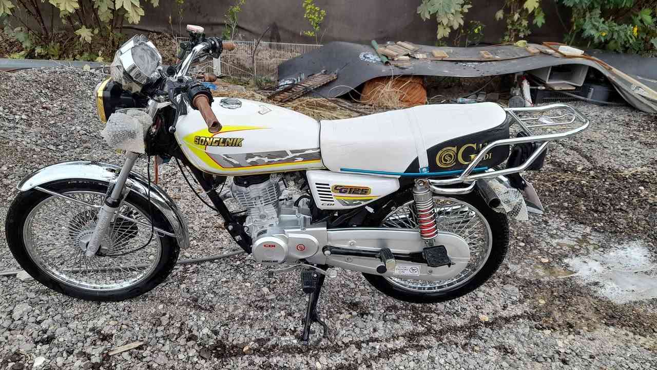 السلام عليكم تايكر موديل ٢٥ دراجه جديده بمعنى الكلمه مكفوله من كلشي استخدام قليل مال جناي اوراق كامله دراجه جديده وحلوه  الشراي يتصل وبي خير ويدلل  مكاني بابل ***********
