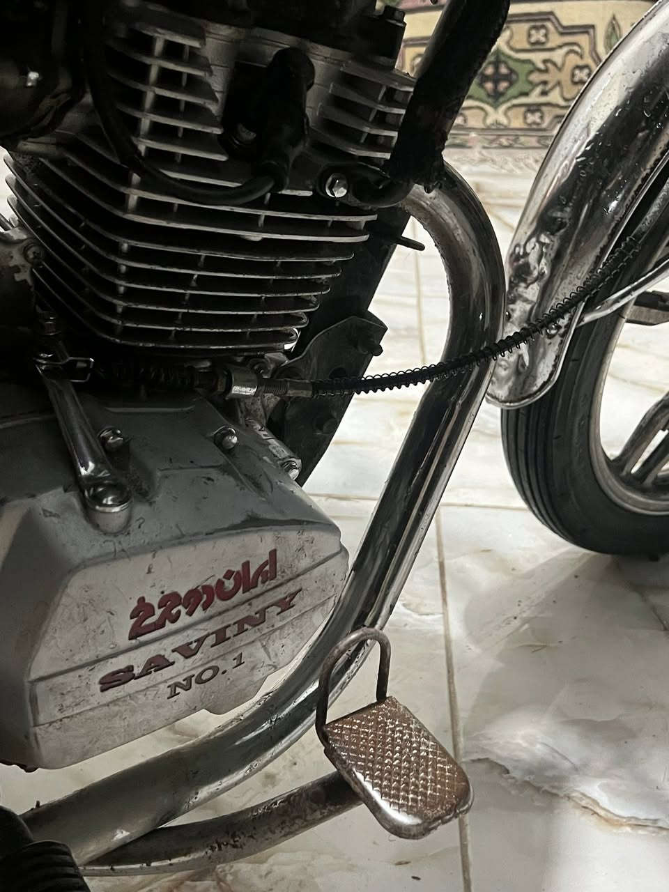 السلام عليكم دراجه سيفان موديل 21الدراجا يرادلها ترتيب بسيط كابريتا جديدا 
السعر 350وبيهامجال حك الجيه مكاني الاسود ***********
