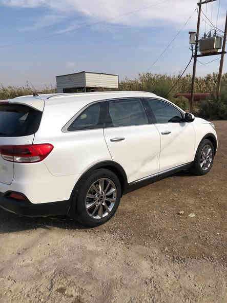 سورنتو ١٥ شكل ١٦ 
٤ سلندر 
نص فول 
سعر ١٩٠ 
عنوان واسط قضاء الحي 
مكلف بالنشر رقم صاحب سيارة ***********
