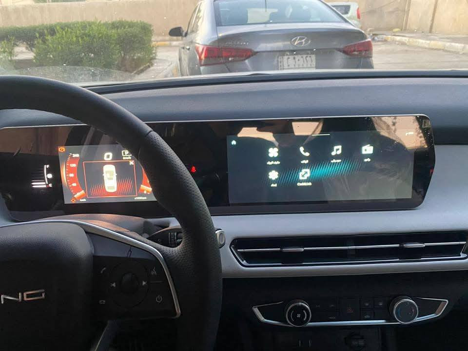 السلام عليكم سيارة بايك u5. 2026 لون ابيض زيرو بعده بالشركه الي يشتري ياخذه من الشركه مباشرة السعر 135وبيه مجال قليل  رقم موبايل *********** هاي صور سيارة نفسه بالفيس والمعروضه بعده بالشركه
