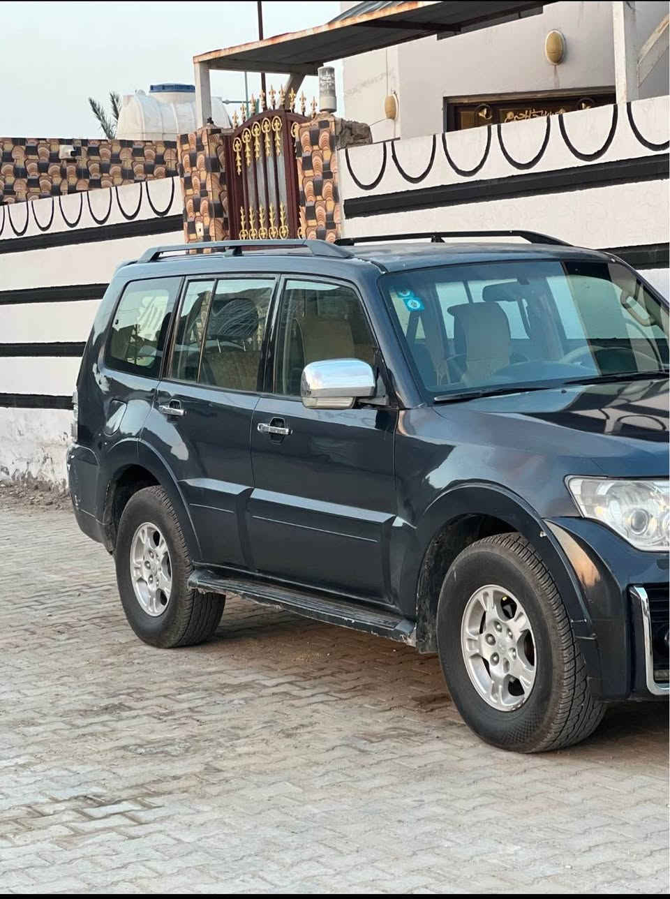 باجيرو موديل 2008 رقم بغداد دولي صبغ حزام اثر جراد محرك مشروط لا تنقيص ولا تبخير3500 كير مشروط منظومة تبريد جديدة تايرات جديدة كهربائياتها كلها شغاله السعر 88 للاستفسار أكثر ***********
