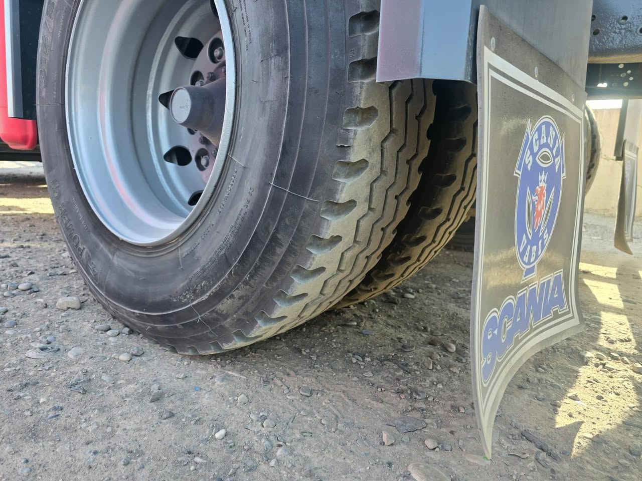 تنكر موديل 2000 جاهز من الطول للطول 

تانكي جديد مغلون 

تخم تاير 

حداديه بالجيس

كهربائيات من الطول للطول شغاله

مكينه انجكتر  

كير 3*3 

سنويه حد 30

سياره جديده توها جايه من اربيل

شاصي بلاد بدون تطواله

جوبلس امامي خلفي

سياره بوجهك للعمل 

حموله 16 طن 

الغرفه قبل يومين مدوشمه 

المكان - بصره -الدير -نشوة

السعر 27500$  بيها مجال حك الجيه

أقره المنشور يله تتصل لطفا 

***********
