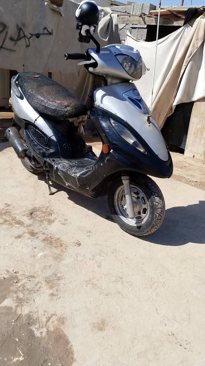 السلام عليكم عيني اخوان ماطور للبيع جديد والله خوش موتور نظيف بس القشر تعبان 
اللي يريد يعرف السعر يراسلني هذا الرقم او يخابرني عادي 
***********
الموتور انجفت مره واحده بس والله ما يدخن اروح بيه للخمسه كيلو وارجع لحسابه ما تعرف فول
