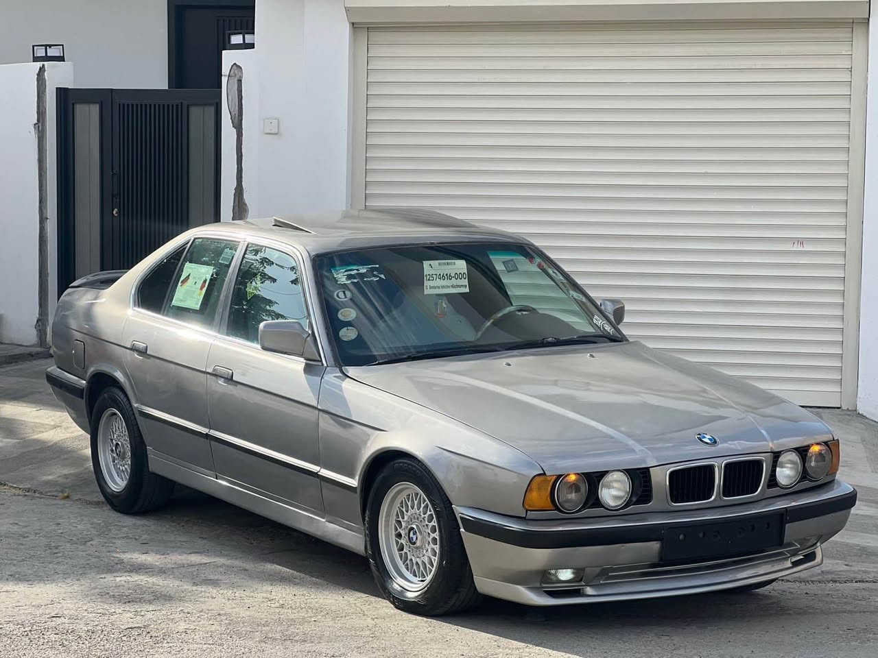 سلام عليكم bmw موديل ١٩٩٢  525 بيلاد توماتيك لون نفطي سياره موسفات فول فول برده سلايت كوشن جلد بجم عريض سياره جاهزه سياره مال جناي كير محرك كول شرط سنويه اقل من سنه ساقت كوبون بنزين كهربايت كوله شغل سياره كاعد ٤ تيرات و ويل جديد ضربه بس كدام سكن مال سكن بتانه شويه بي وره سقف تيكمه دواخل باب كوله مابي
سعره مناسب ٥٥ مجال 
***********
***********

سلام عليكم bmw ١٩٩٢  ٥٢٥ بيلادي توماتيك رنگي نفتي سياره كه فول فول برده سلايت كوشن جلد پيش پان سياره كه تازه جاهزه سياره ي ماله كير و مكينه ي و كربهاي بشرت سنه وي ساليك به سه رجوو كوبون  بنزين هه يه ٤ تاي و يل تازه ي بوو بستراوه  سياره كه ليداني پيشي هه يه ناو بتانه ي سكني پيويتي به س دواو سقف و شانو ناو ده رگاي كبسه سعري مناسبه ٥٥ ومجال
***********
*********** كركوك, العراق
