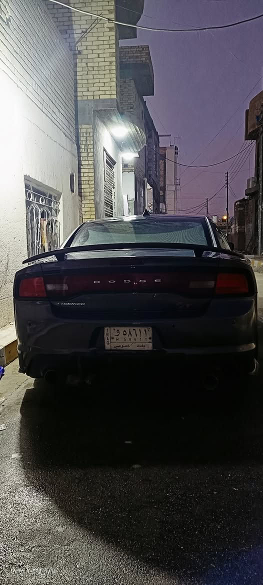 سلام عليكم
شارجر مديل 14 

محرك 5700 هيمي 

حداديه جديده 

طخم تاير جديد 

دواخله حلوه 

مبدل بيه بنيد والجاملغات الاماميه مرشوشات وي البريد 

وسونارهه موجود وكلشي موضح السياره بيه حتمال نوزل مهور لان بالدوسه القويه ضل طلع دخان أبيض بسيط او ريحة غاز صير لا تنقص ولا تبخر 

رقم بغداد تحويل ثاني يوم 

ما عليه لا غرامات ولا ايشي 

السعر 138 محتاج واريد ابيعه 

سياره حلوه وجاهزه مانقصه شي 

ترهم مراوس مع الفرق لان محتاج فرق 

مكان ناصريه 

***********
