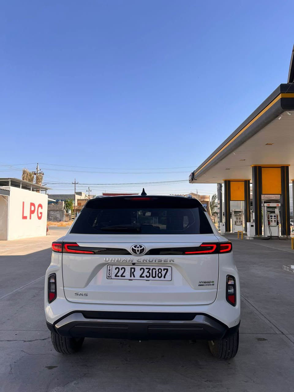 Urban cruiser hybread 2026 SAS سفری شەریکە
سەیارەکە کلینە هیچی نیە قەپات ماصفاتە سەیارەکە بەنزین و هاێبرێدە سەقف رەشە ماصفات داتاشۆ و ئۆتۆ هۆلد و ناو سۆر بیلادی مۆدەکانی ئیکۆ و نۆرماڵ سەیارەکە فوللە تەنها سلایت نیە 
سەیارەکە ١٤ هەزار کم رۆشتووە 
سحری ١٩٠ وەرەقە و مەجالێ برایانە 
0750 492 1984
*********** أربيل, العراق
