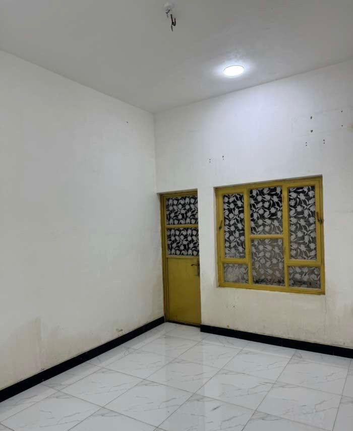 بيت للايجـار في حي بغداد تسليم مفتاح
يحتوي غرفتين صاله ديوانيه ملحقات
اجار600 📞 *********** 📞
