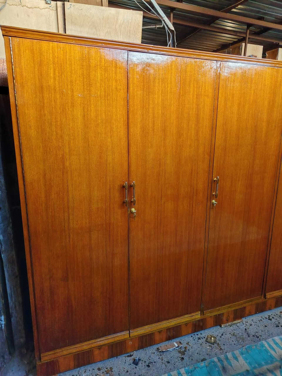 قنصور 5بواب شرط النضفاه السعر 250 الرقم ***********
