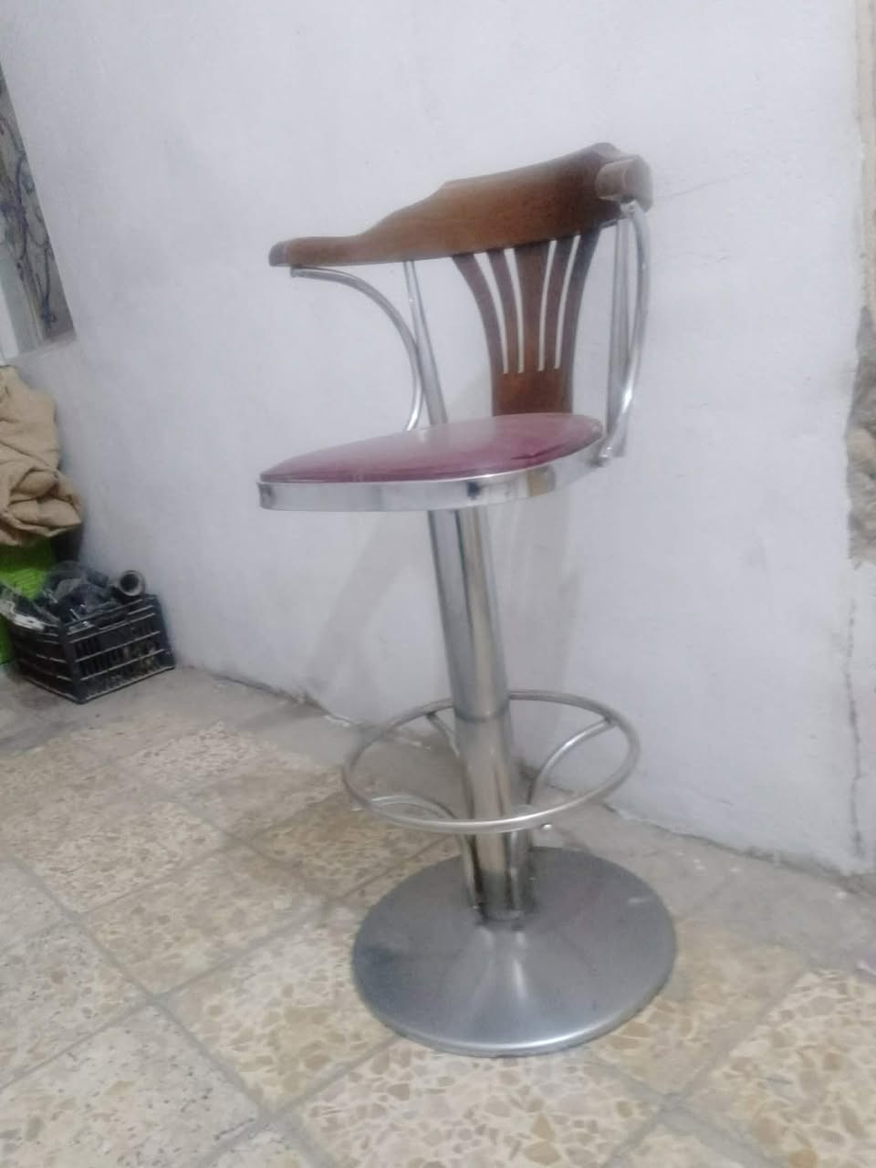 كرسي جديد لبيع ***********
