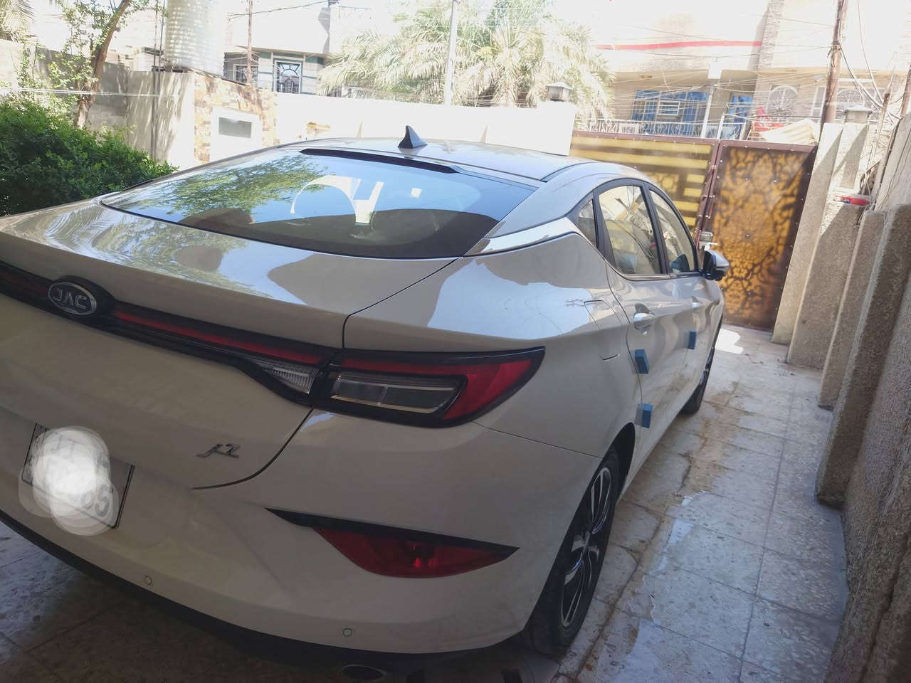 جاك 7 J ماشية 2000 قابل للزيادة بعدها بحالة الوكالة خليجي مكفولة كشن جلد كهرباء كامرات محيطية سلايد روف بانوراما فول تحكمات مري شفط ونقطة عمياء حساسات امامي خلفي  دبل اكزوز ضمان كير ومحرك 6 سنوات وتبديل دهن سنتين مجانا محرك 1500 دوش تنفس تيربو عزم خرافي هزة وسنوية جديدة باسمي *********** السعر ب 18100
