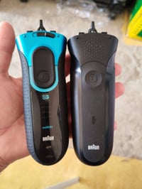 مكينتين براون ٣ • نظيفين • نقص شفرات وشواحن