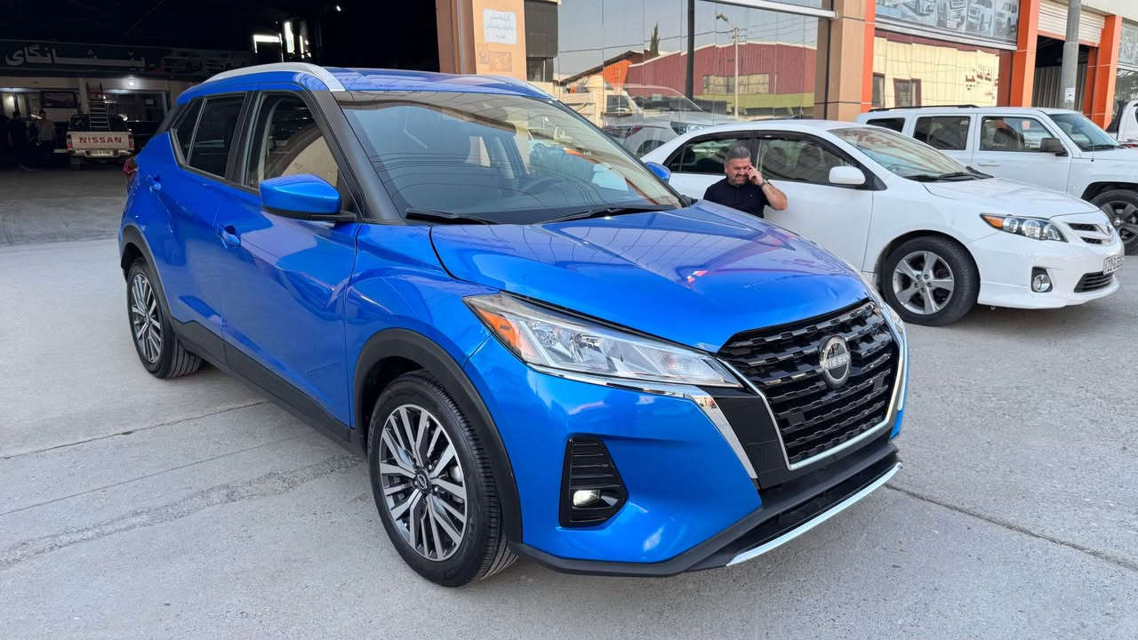 نیسان کیکس 2023
مواسەفات SV
بێ بۆیاخ
کوشن هیتەر 
شاشە و کامیرە 
CarPlay 
بەسمە 
شغال
ئۆتۆ ستۆپ
ڕادار
سوکان ڤۆلیۆم 
تحدید سرعة
 ٥ هەزار مایل رۆشتووە

سەیارەیەکی زۆر خاوێن و بێبێشەیە، کاتی نەشکاوە و هاوشێوەی سفره‌، بە شەرت و فەحسی گشتی دەفرۆشرێت
گێڕ و مەکینە بەشەرت
ئێرباگ و کارەبایی بەشەرت  
نرخی فرۆشتنی ١١٥ $ گەڵایە

📍 شوێن: چوارقورنە - کۆمەڵگای پێشانگاکان

بۆ پەیوەندی 
***********
***********

نیسان کیکس 
الموديل: 2023
 الفئة: SV
 الصبغ: مكفولة من الصبغ (بدون صبغ)
 المسافة المقطوعة: ماشية 5 آلاف ميل بس.
 الكراسي: تدفئة كراسي (كشن هيتر).
 التشغيل: بصمة تشغيل + تشغيل عن بعد (شغال).
 النظام الذكي (Auto-Stop).
 شاشة كبيرة وكاميرا دوارة + نظام Apple CarPlay.
 رادارات جانبي وأمامي.
تحكم ستيرن (جهتين) + مثبت سرعة (تحديد سرعة).
 
💯 الشروط والضمانات:
 محرك وگير بشرط الفحص.
 الإيرباکات والكهربائيات كلها بشرط وسليمة 100%.
 السيارة نموذج بالنظافة وعلى شرط الرقم.
 💵 السعر المطلوب: 115 ورقة (11,500 دولار).
 📍 المكان: چوارقورنة - مجمع المعارض.
📞 للاستفسار والتواصل:
 ***********
 *********** رانية, السليمانية
