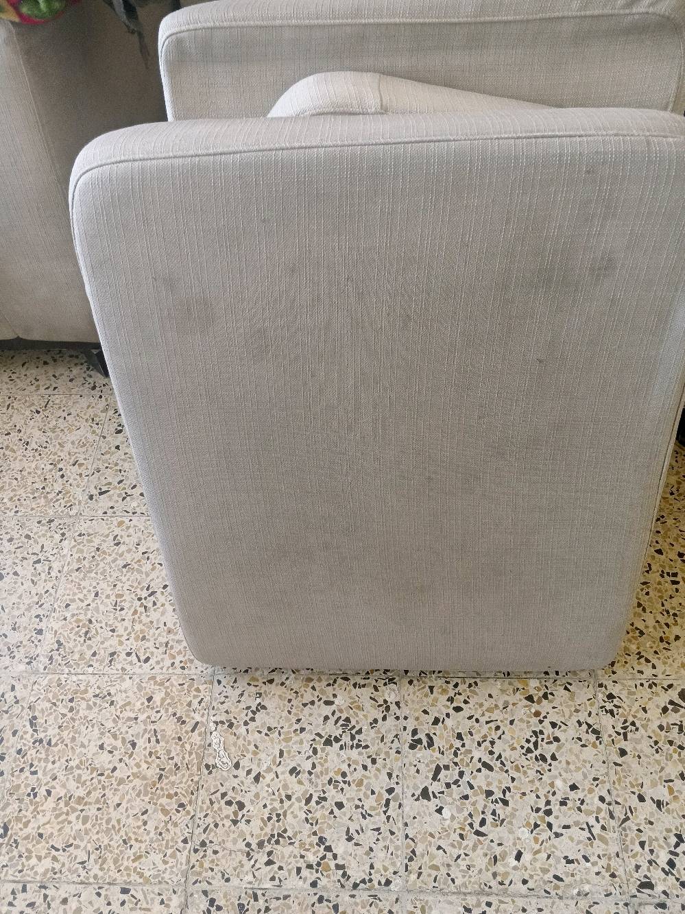 تخم كويتي تكمة سبرنك من تحت قنفة ام النفرين وقنفتين منفصلات عن بعضهم 
بـ 150 العنوان بغداد الشعب 