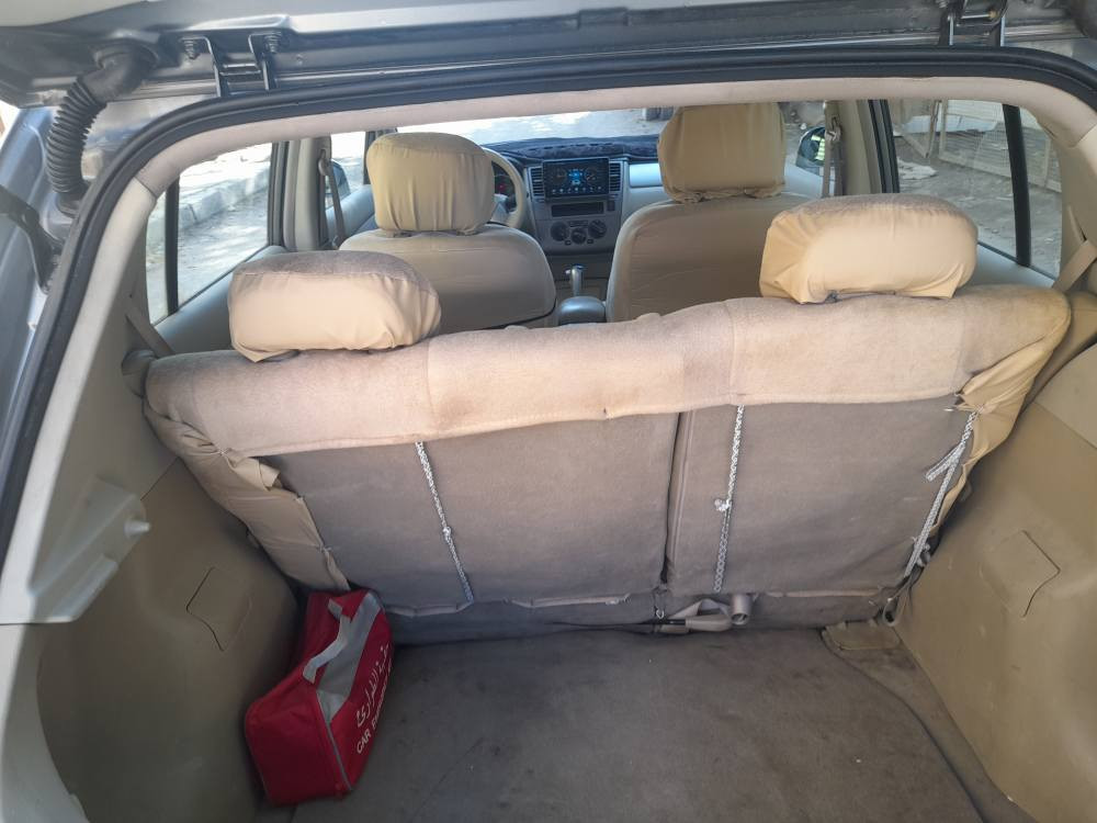 السلام عليكم نيسان تيدا خليجي موديل ٢٠٠٧  سنويه لغايه ٢٦ هزه وفحص لغايه شهر السابع ٢٦ صبغ عام اثر جراد مكفول من الضربه محرك  ١٨٠٠ كير رياضي مكفولات تبريد شغال مبدلين صدر أمامي وخلفي واذان محرك ودجه كير +بلكات نوزلات فيت بم تخم تاير جديد كهربائيات كلها شغاله سياره جاهزه متصرف عليها دينار بغداد الغزالية*********** سعر٧٢ بغداد, العراق
