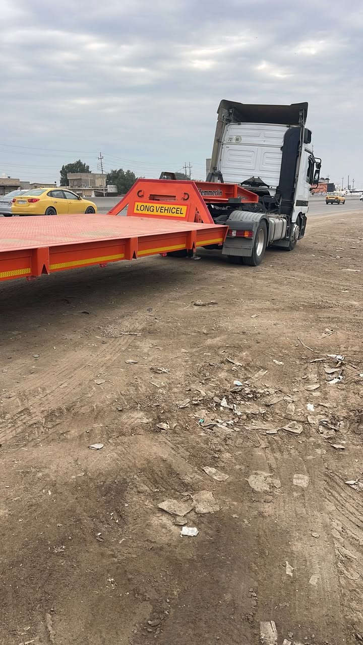 سلام عليكم لودر للبيع طول 11وربع عرض 3 و 5                             ***********             ***********
