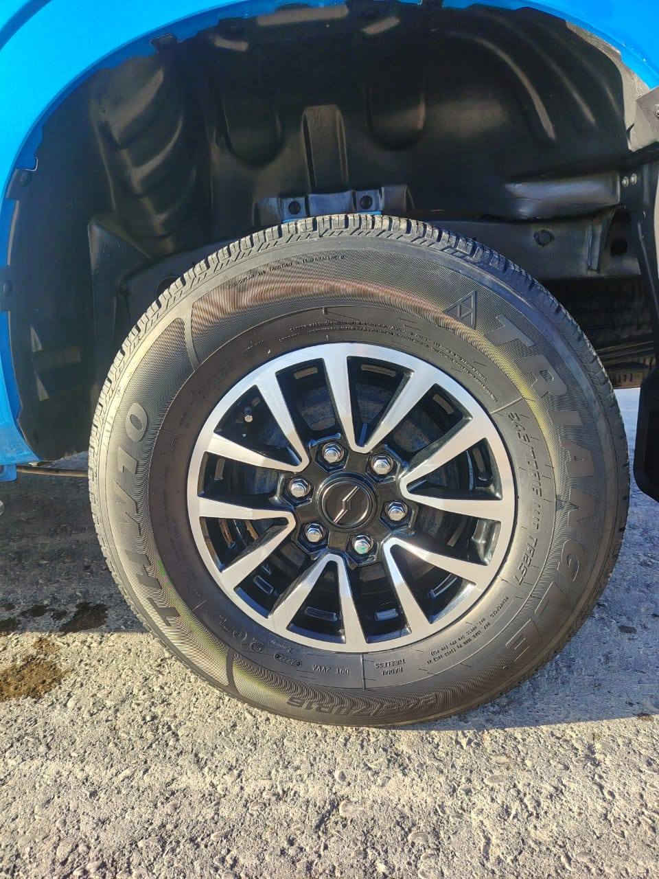 السلام عليكم ورحمة الله وبركاتة
بيكم زت اكس تيرا لورد بحاله الوكالة استلام جديد ماشيه 11000 الف رقم قادسيه كفاله عامه رقم مالك السيارة *********** مكلف بالنشر
السعر 145ورقه
