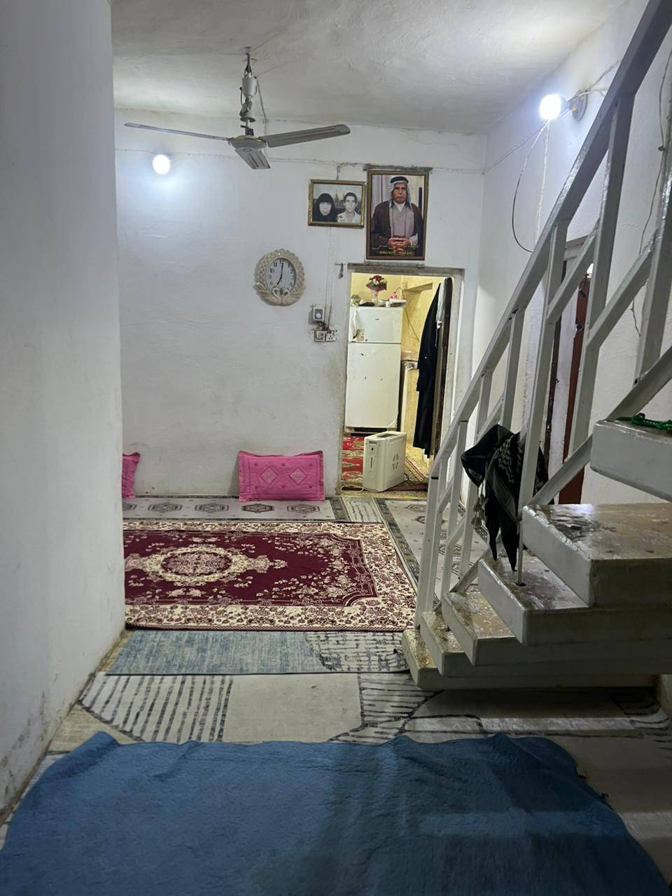 سلام عليكم. بيت للبيع مساحه 250 طابو صرف. مكانه اطويريج. ام الهواء. شارع الباشه  التصل استفسار على هاذ الرقم. ***********
