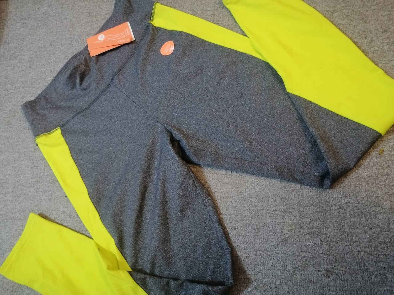 ملابس ماكس القطعه ب٢
القياسات تحت الصور


**إذا كنت صاحب هذا الإعلان وتريد حذفه لأي سبب، رجاءا أرسل رسالة إلى الدعم الفني**