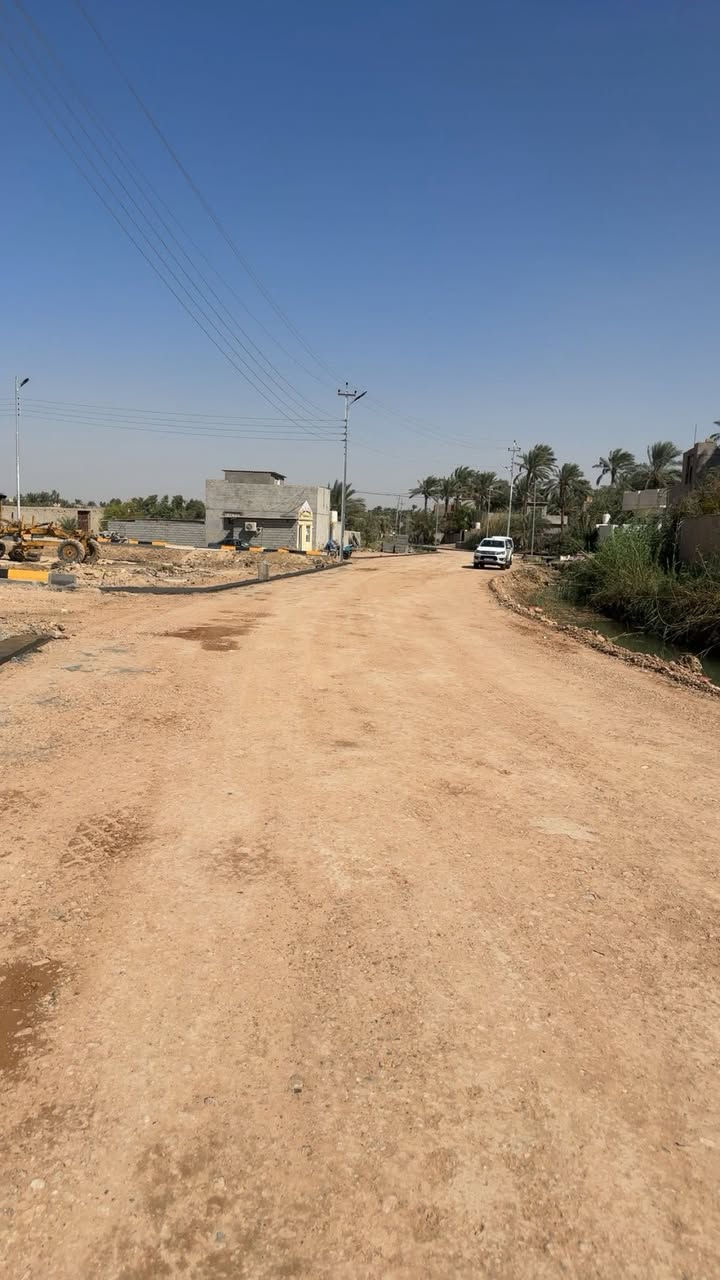 السلام عليكم مهندس مساحه متفرغ 
اعمل على كافه الاجهزه المساحيه
خبره في أعمال المجاري والطرق والمجمعات السكنيه. 
كون العمل داخل اديالى
***********
