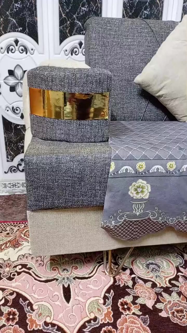 السلام عليكم قنفات جديد وسعر ٣٥٠ والرقم ***********
