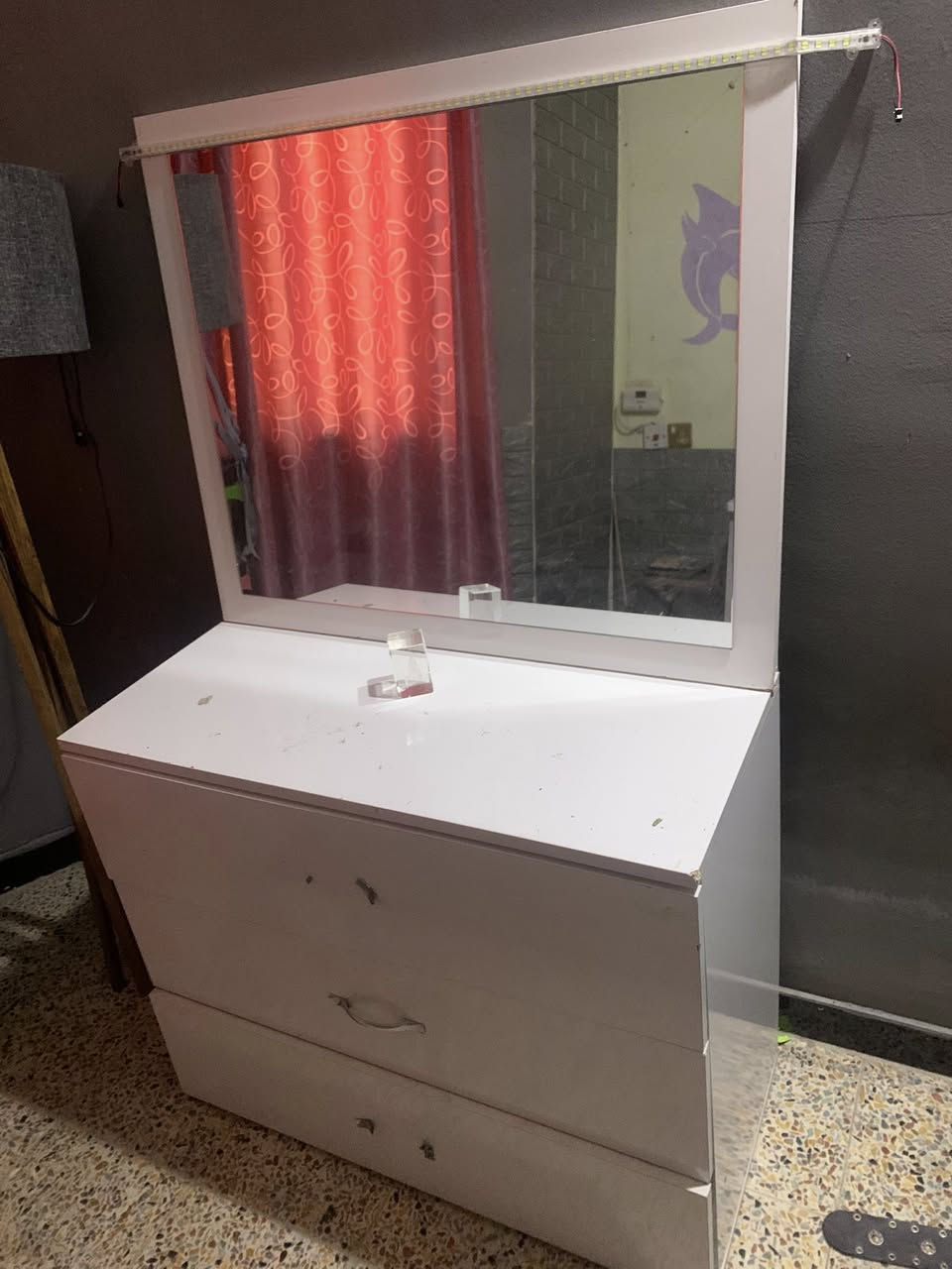 للبيع ميز تواليت السعر ١٢٥ الف مستعمل فقط ماسكات المجرات الغزالية


**إذا كنت صاحب هذا الإعلان وتريد حذفه لأي سبب، رجاءا أرسل رسالة إلى الدعم الفني**