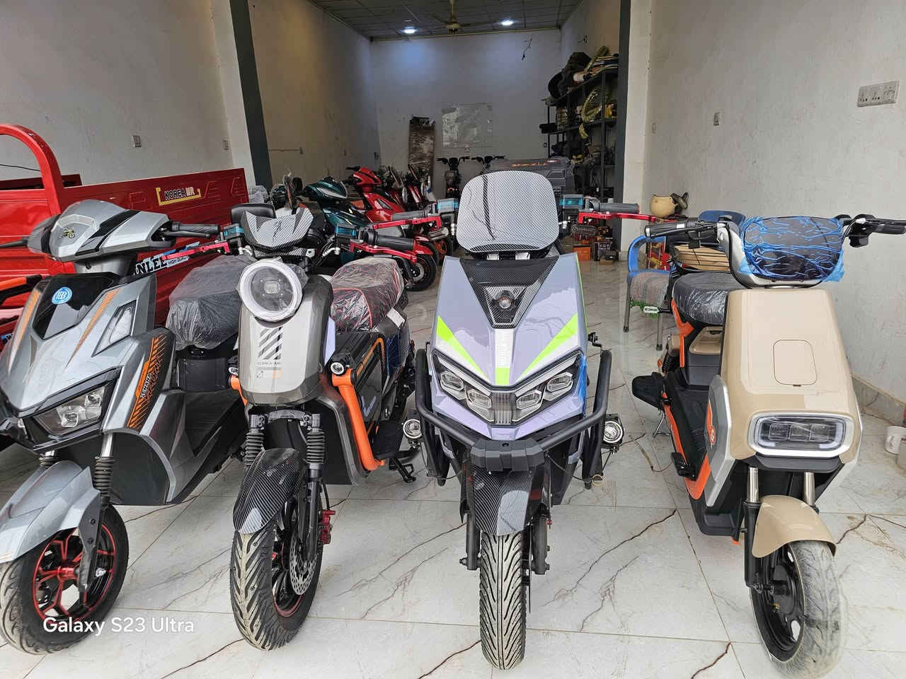 يتوفر جميع انواع دراجات الشحن 
نقد وقسط المريح 💥✅️.
العنوان دور زراعه الاولى قرب مدرسه المحسن وقرب مطعم نونو جكن 
رقم الهاتف والاستفسار.  ***********
