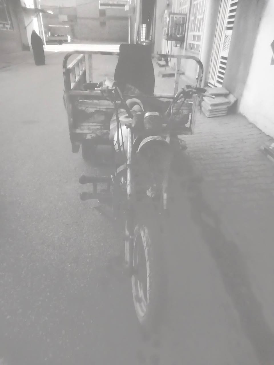 ستوته موديل 2010 رقم اسود سنويه السعر 600 وبيها مجال العنوان نجف كوفه حي ميسان ‏‪***********‬‏
