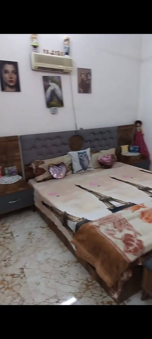 دار طابو زراعي قرار محمكة سند 25 للبيع مساحه 100متر طابق ونصف الطابق الاول. ابو دشير زراعي السيد يحوي صالة كبيرة ومطبخ وغرفتين كبيرة وصغيرة وصحيات داخلية وخارجية وترك جانبي وخلفي والطابق الثاني يحتوي غرفتين كبيرة وصغيرة وسطح كبير البيت خدمات كاملة ماء.  كهرباء. مجاري.  للاستفسار الاتصال على الرقم ***********
