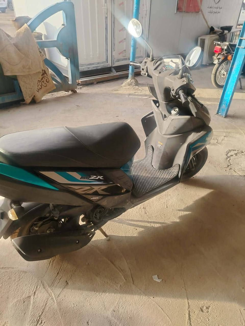 سلام عليكم. اخوان دراجه زت ار للبيع مشروطه من كلشي وبعدها ممفتوحه فول مواصفات الدراجه نوع محسن يعني ياباني درجه اوله العنوان بسماوه. اني مكلف بنشر وهاذ رقم راعيها ***********
السعر مليون و650
