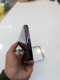 ايفون ١٤ برو ماكس نضيف جهاز كلشي ما مبدل بي بطارية ٨٢ ذاكره ٢٥٦ بس ضهر...