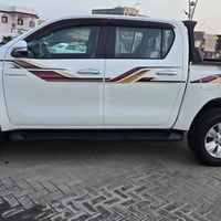 هايلوكس • فورويل • ٦٧ الف