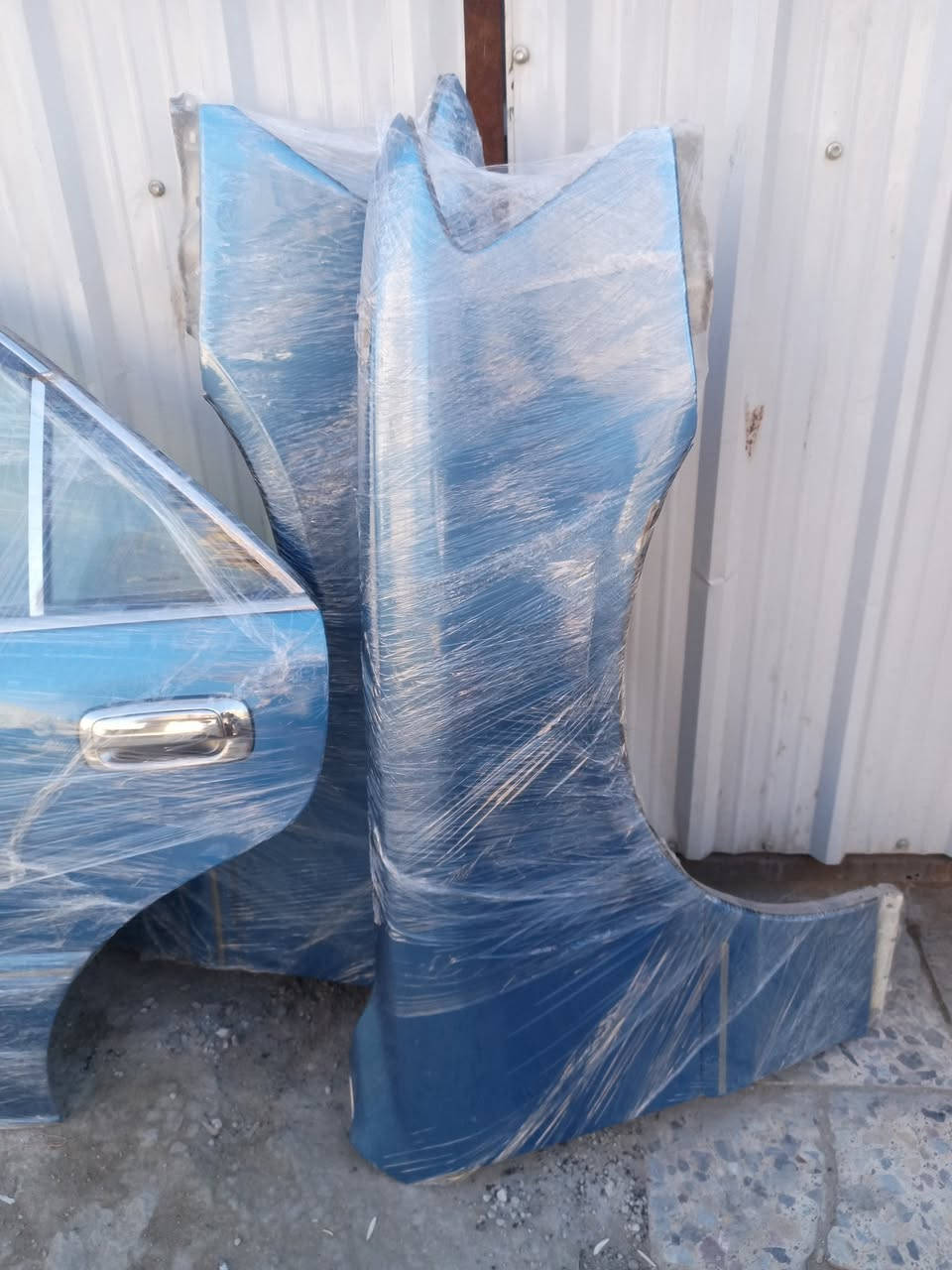 السلام عليكم للبيع فره كامله ملكه كرستال جاهزه واليوم فصختهن من السياره وماعندي مكان الي ايريدهن بي خير ويدلل السعر خاص اتصال ***********
