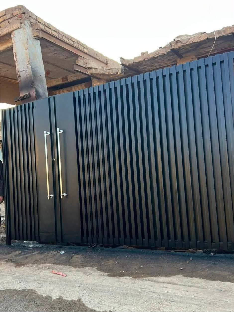 حداد درجه اولى اسعاري مناسبه احدث الديكورات حسب الطلب ابواب شبابيك محجرات سقايف كي سبان سندويج بنل جينكو وكل مايخص الحداده القادسيه شارع البلاج اسيا ***********  زين***********
