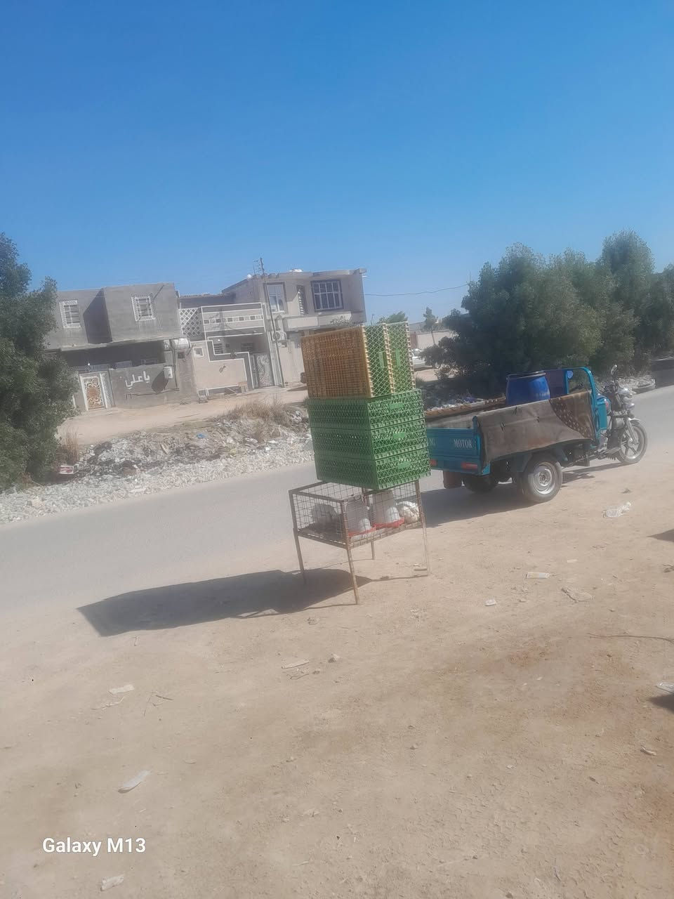 السلام عليكم 
محل للأيجار ٦×٦ نزلة حولي ابو مهدي المهندس بأتجاه الجامعة وسيد اسماعيل المحل يصلح لبيع الدجاج الحي والاسماك وشويها علما كان شغال للأستفسار
***********  واتساب
***********
