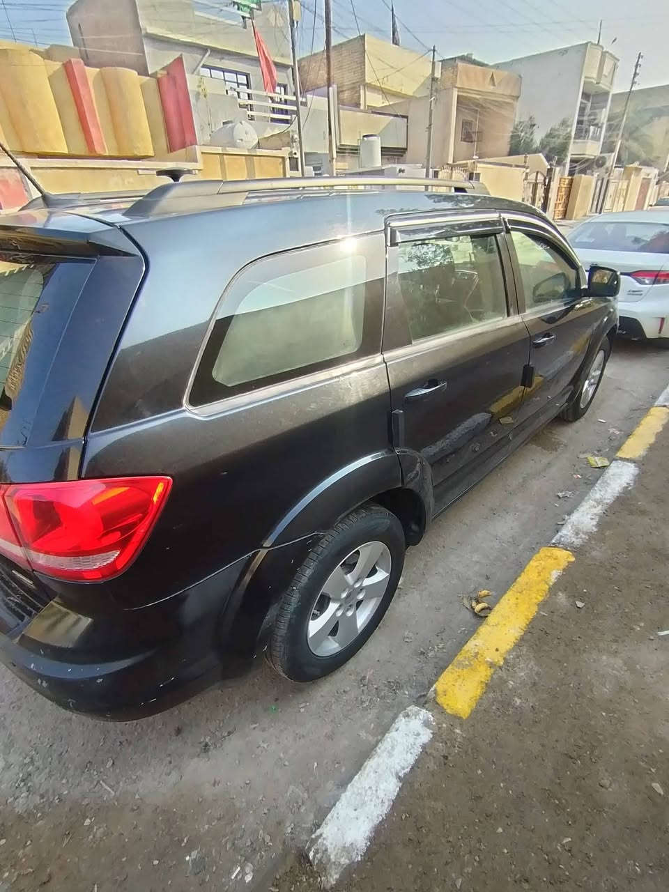 السلام عليكم 
دوج جورني ٢٠١١ محرك ٣٦٠٠ لون اسود رقم بغداد بسمي ٧ راكب ٣ قطع تبريد محرك جديد كير جديد صدر مبدل جديد تخم تاير جديد سعر ١١٣ وبيها مجال ضررها جاملغ خلفي فقط مكانها بغداد السيدية
***********
