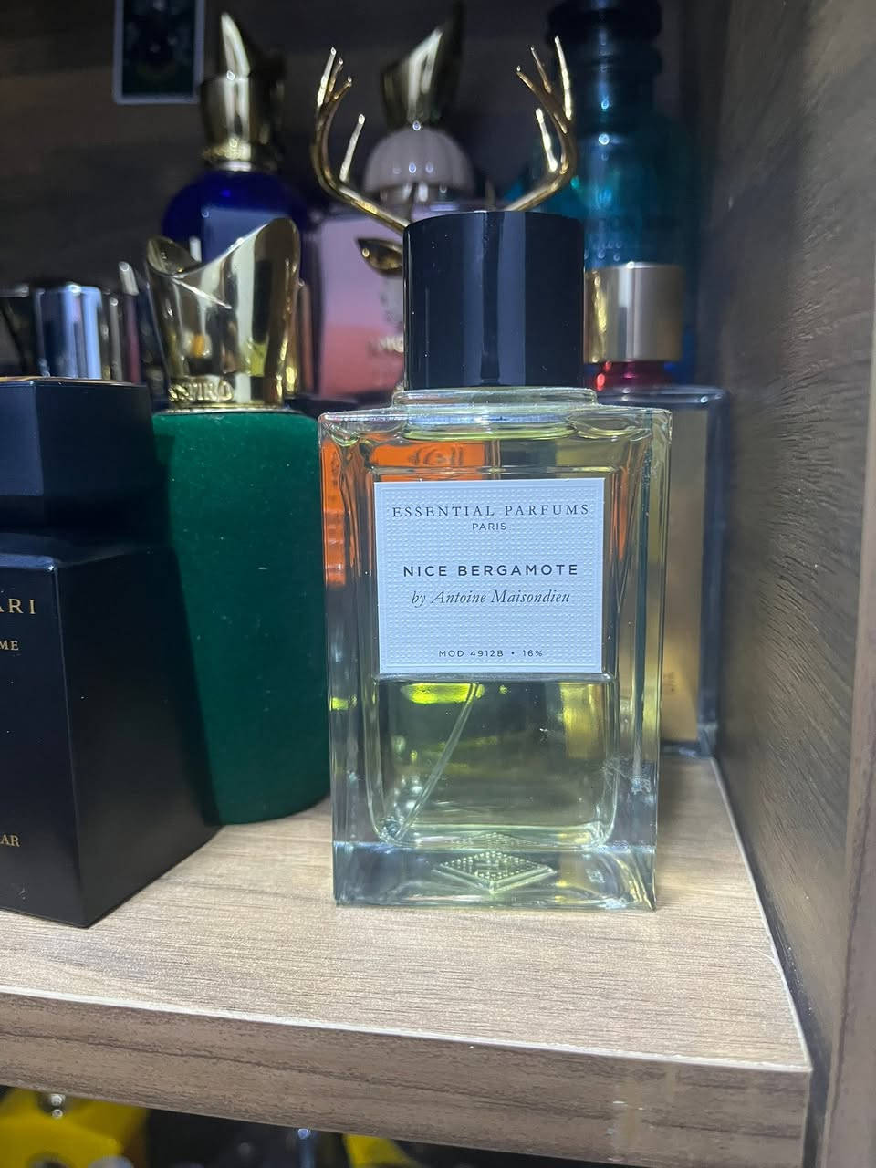 السلام عليكم
Erba pura متبقي 80 مل تقريباً 180 الف

EXPERIMENTUMCRUCIS متبقي90 مل 150 الف

Nice bergamot مستخدم 3 رشات فقط  90 الف

موقعي البصره


**إذا كنت صاحب هذا الإعلان وتريد حذفه لأي سبب، رجاءا أرسل رسالة إلى الدعم الفني**