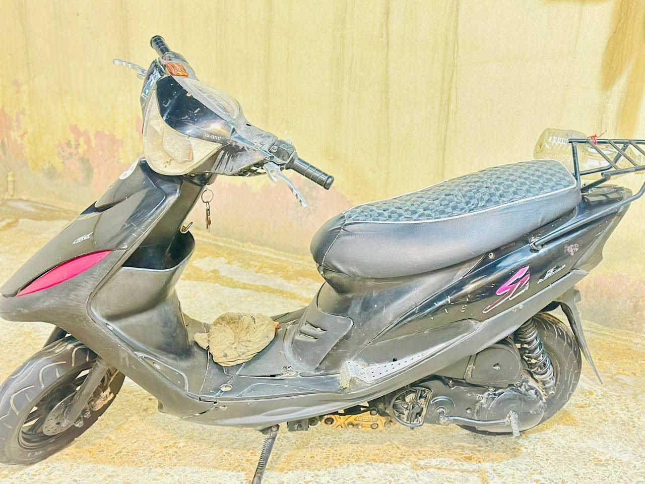 للبيع *********** ديوانيه شارع الثورة
