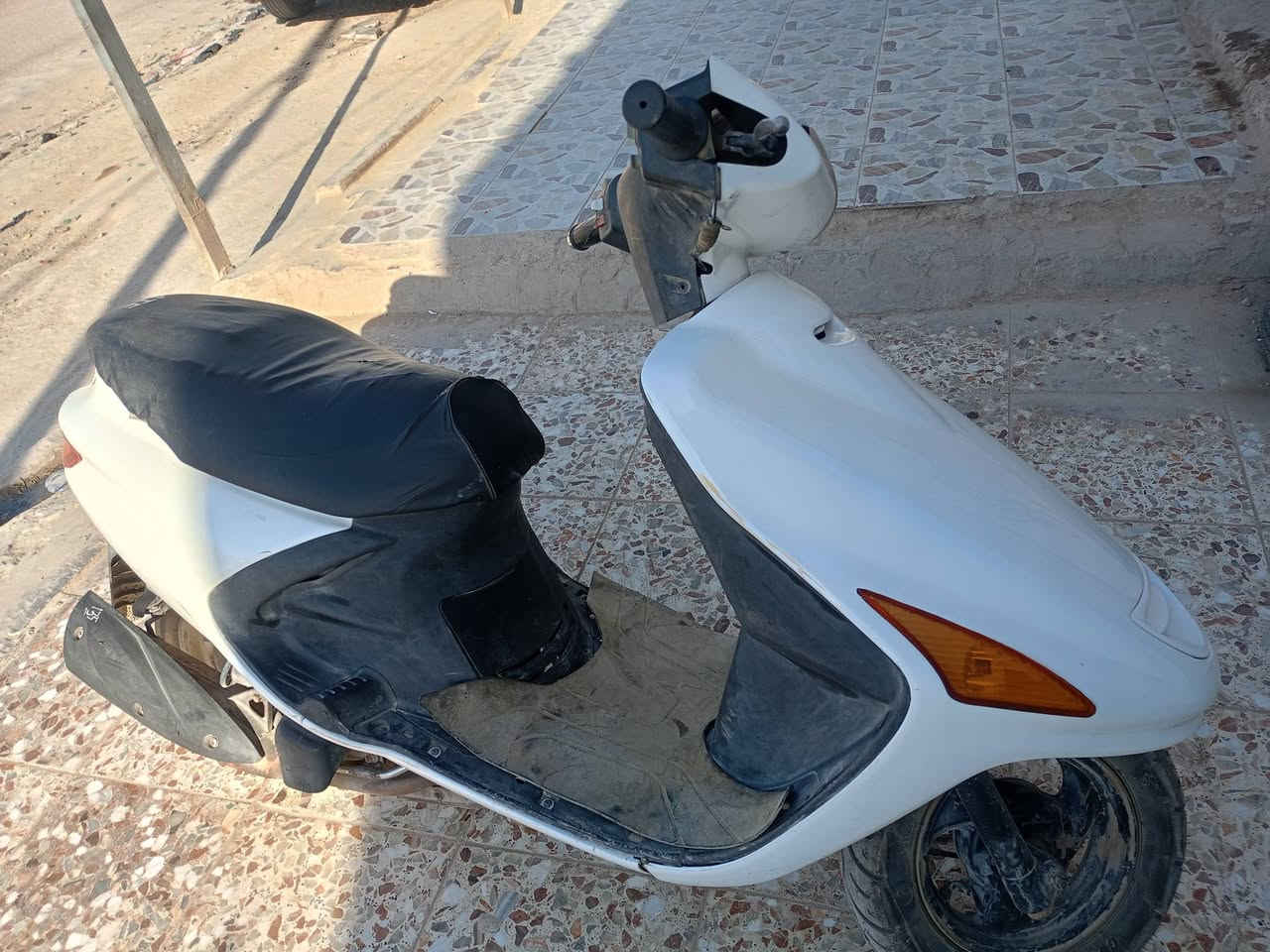 فراشه
جديده استعمال بسيط جدا
مامفتوحه ولا داخله تصليح
سعر 450
***********
ديوانيه مركز
