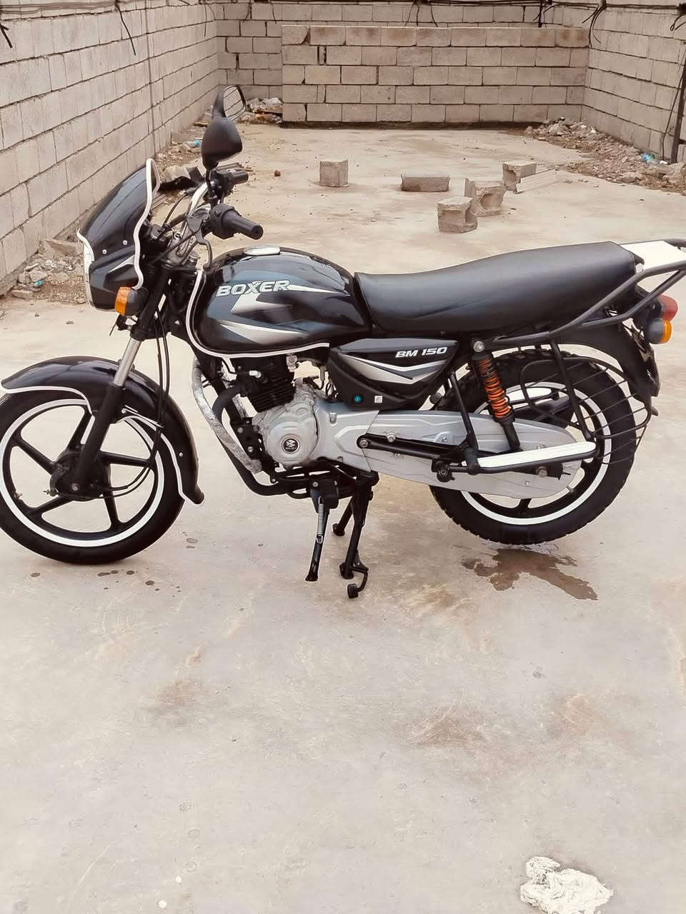 يا الله. سلام عليكم 🫡
دراجة بوكسر للبيع 

موديل //2022

لون اسود🖤. رقم ديالى تحويل ثاني يوم

العنوان//ديالى //بعقوبة//تقاطع القدس 

السعر خاصص او اتصال ع رقم

رقم الهاتف:/***********
