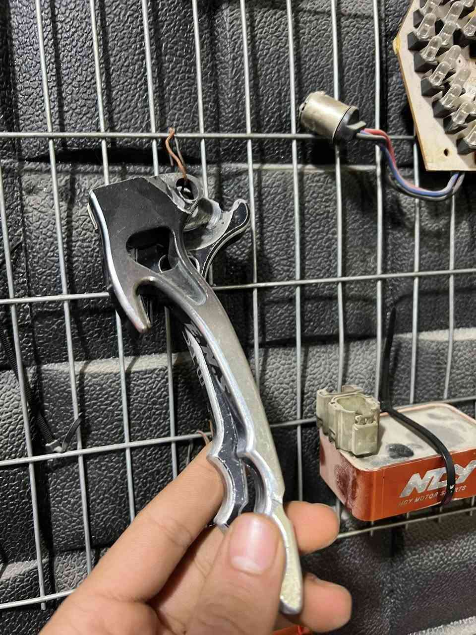 اي شي تحتاج توصيل موجود جميع المحافضات استفسار ***********
