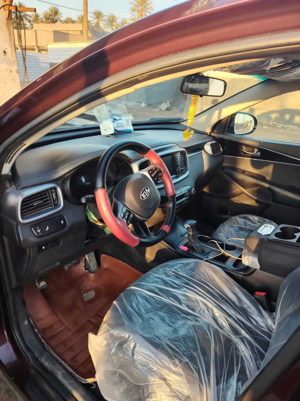 سيارة لبيع سورنتو 2019 وراد أمريكي رقم بغداد انكليزي حادثة جاملغ أمامي وربع من البنيد السعر 200 وبيها مجال ***********
