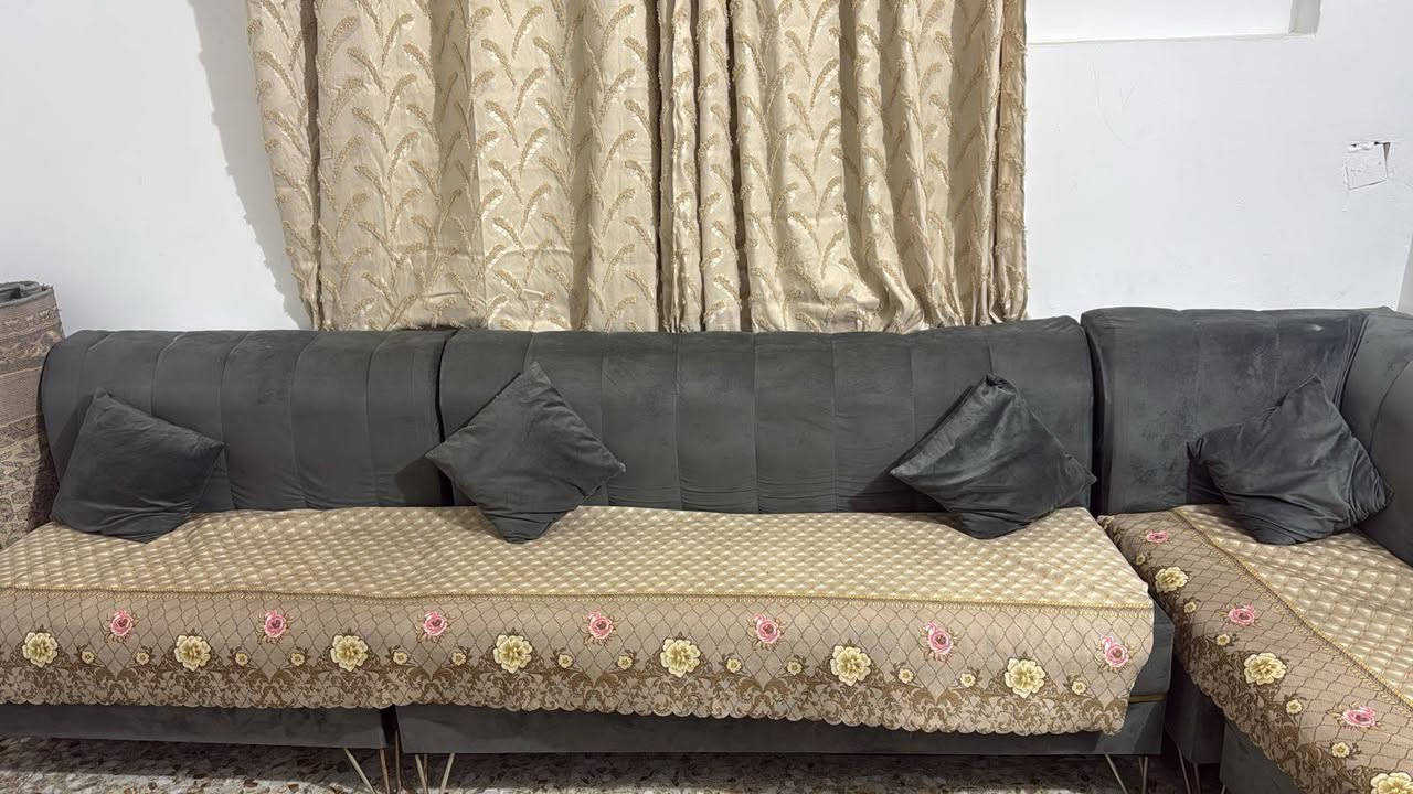 ديوان للبيع


**إذا كنت صاحب هذا الإعلان وتريد حذفه لأي سبب، رجاءا أرسل رسالة إلى الدعم الفني**