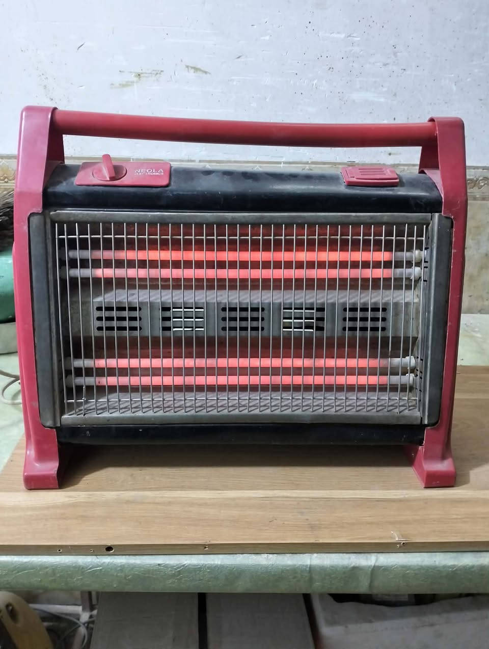 أغراض للبيع شغالات ع فحص مكان شعب نهايته الفورتات يوجد توصيل ***********
