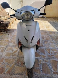 مكلف بالنشر ليدي حديث للبيع السعر ٨٠٠ وبي مجال 07709517184