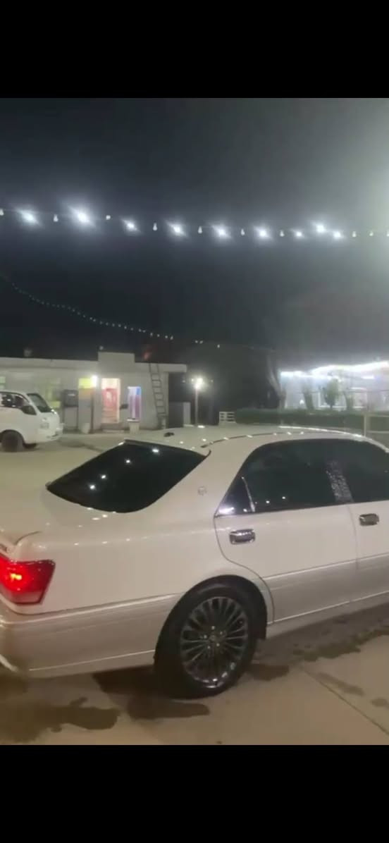 چوار تایەو ویلی ئەڤەلۆن بۆ فرۆشتن ٣٠٠ دۆلار کۆتایی بێ معامەلە زۆر جوان و پاکن گۆڕینەوەش ئەکەم بە ویلی عادی تا ٧٠ هەزاری پێ ئەدەم *********** السليمانية, العراق
