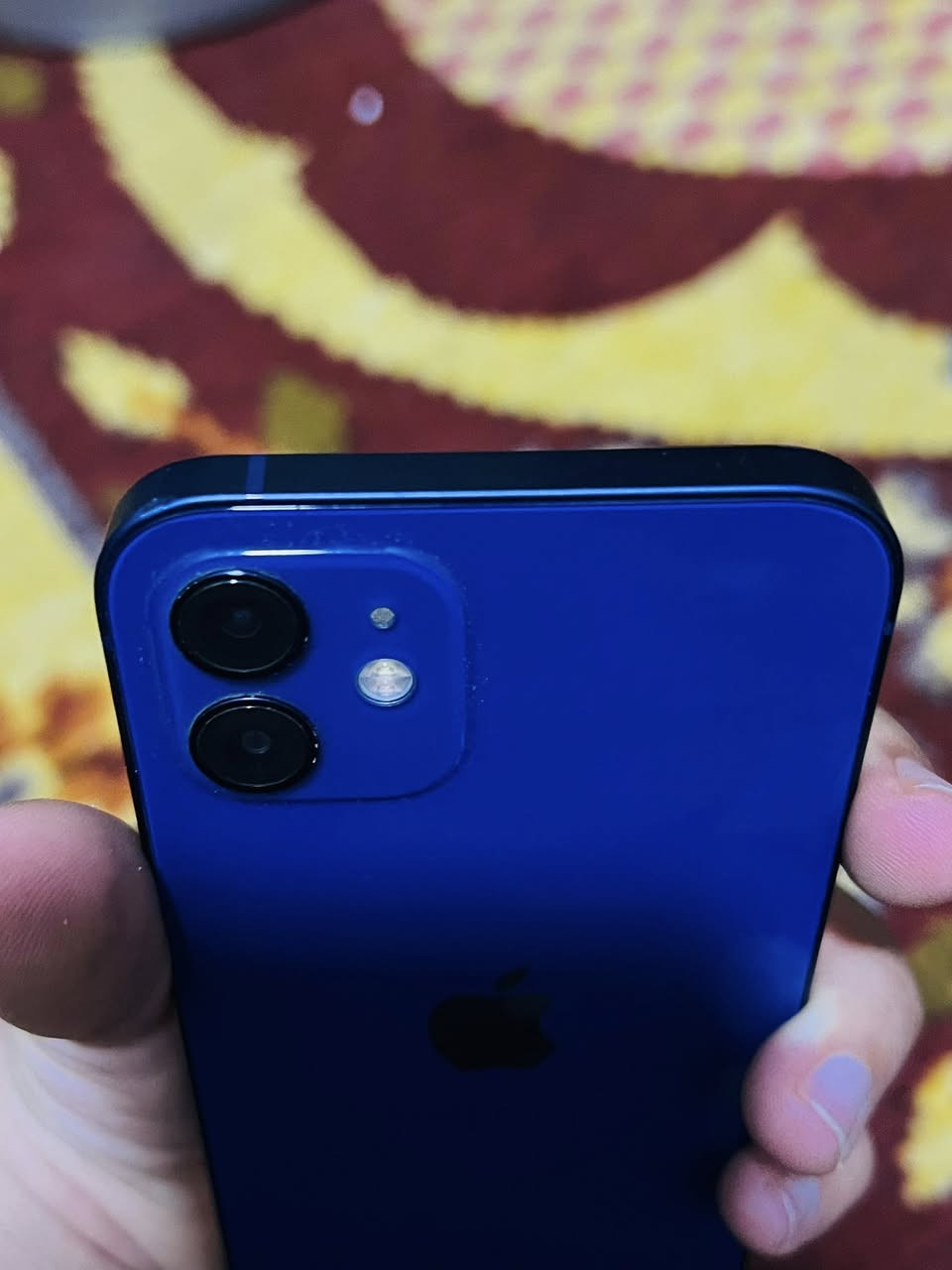 السلام عليكم جهاز ايفون12 عادي جديد ضد المي وكلو شرط ذاكرتو128 بطاريه81 الجهاز لوك مابي طخه بل شاصي والجهاز اخو الجديد شرط كلو نورمال السعر300 ويرهم مراوس  للتواصل***********
