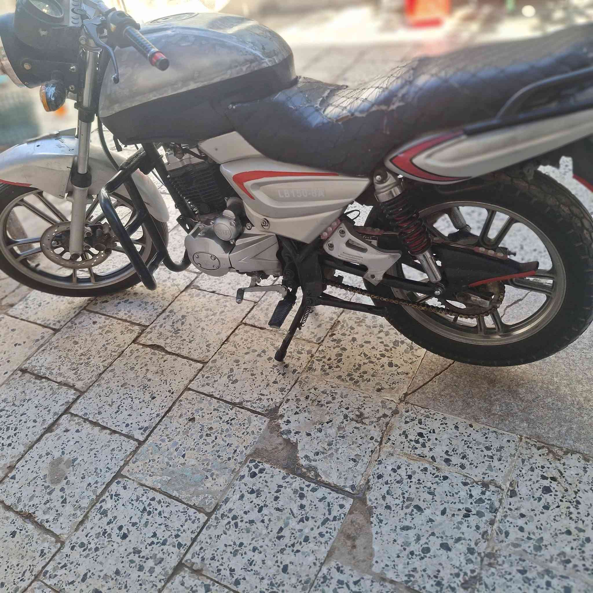 دراجه للبيع صوت رعب  شلعه فول   ٦٥٠ وبيه مجال ***********#
