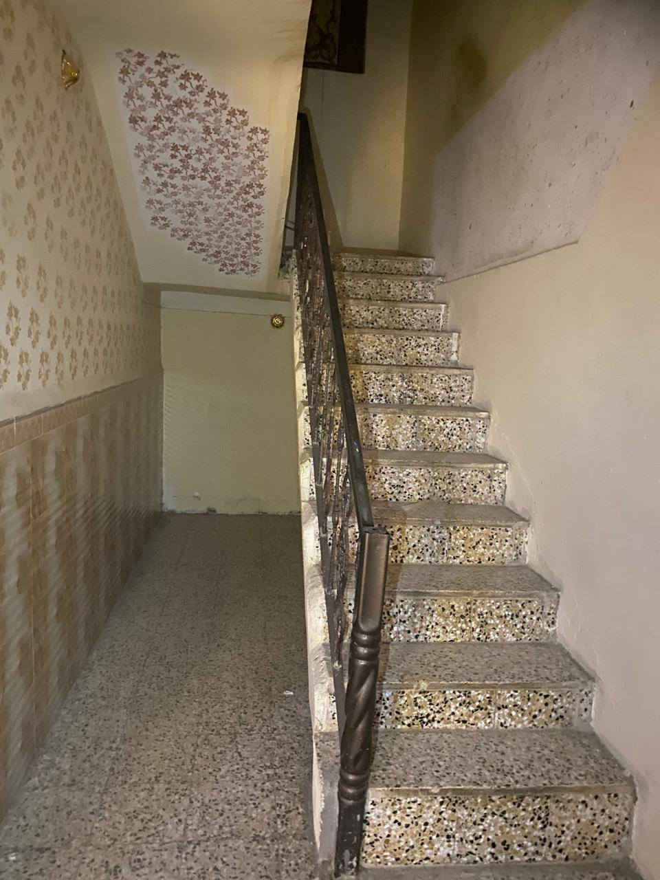 السلام عليكم
متوفر بيت مطلوب مبادره ٨٣مليون 
١٥٠متر بناء طابوق غرفتين نوم هول
استقبال ومطبخ السعر المطلوب ٤٠مليون
تطلوعه ابي غرق  حي المرتضى 
*********** مكتب المرتضى للعقار
